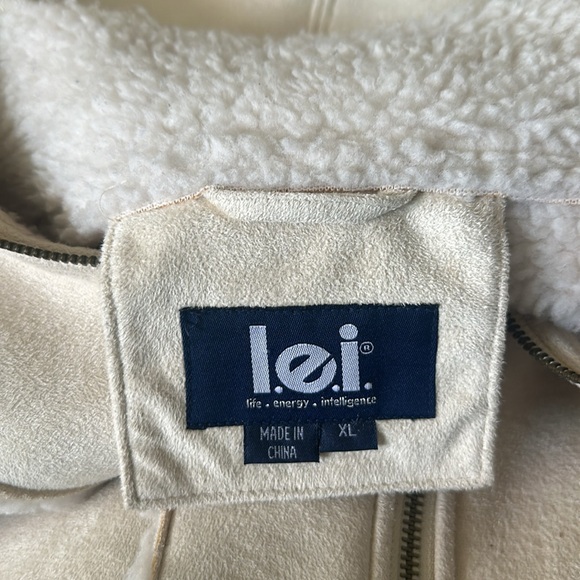 Cute jacket - Picture 6 of 12